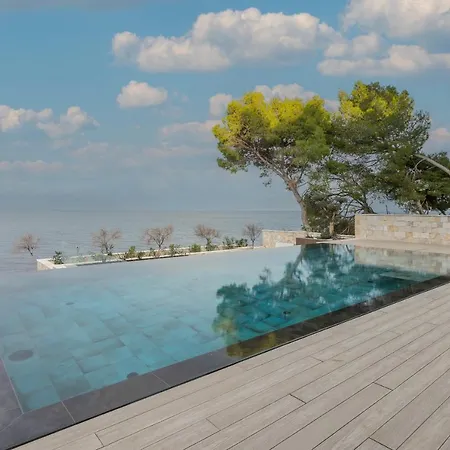 Sapphire Villa *