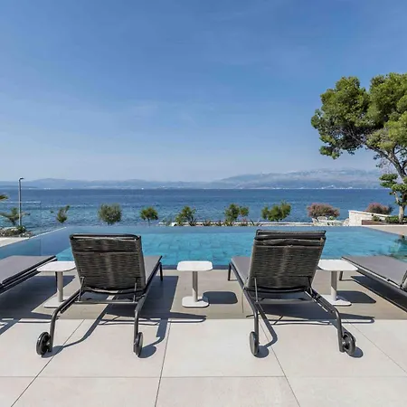 Sapphire Villa Sutivan