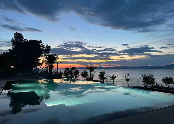 Sapphire Villa *
