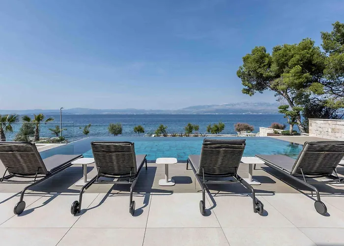 Sapphire Villa Sutivan